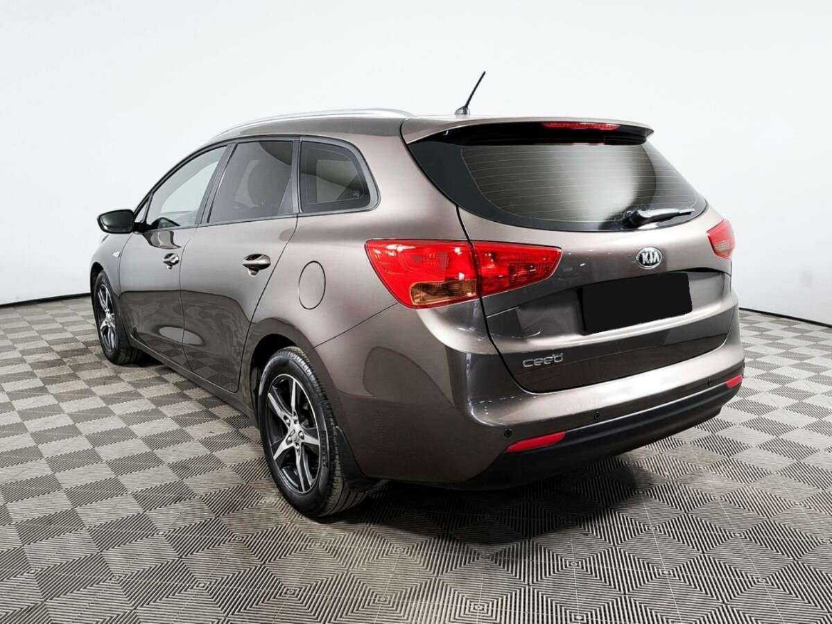 Купить Kia Ceed с пробегом. Фото: #6