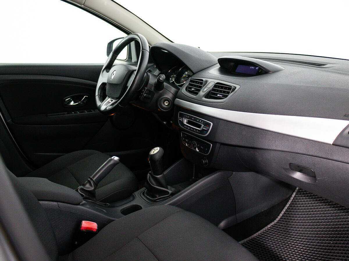 Купить Renault Megane с пробегом. Фото: #8