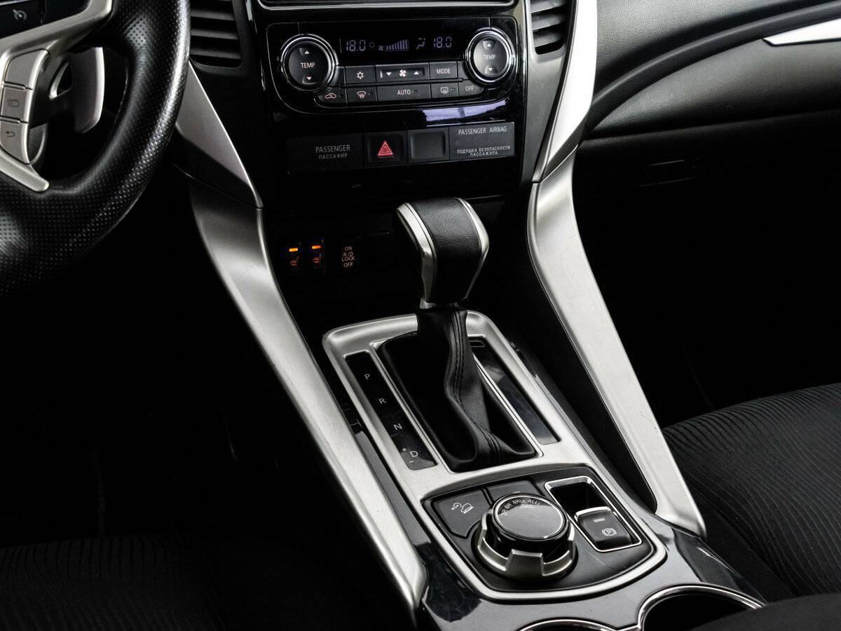 Купить Mitsubishi Pajero Sport с пробегом. Фото: #9