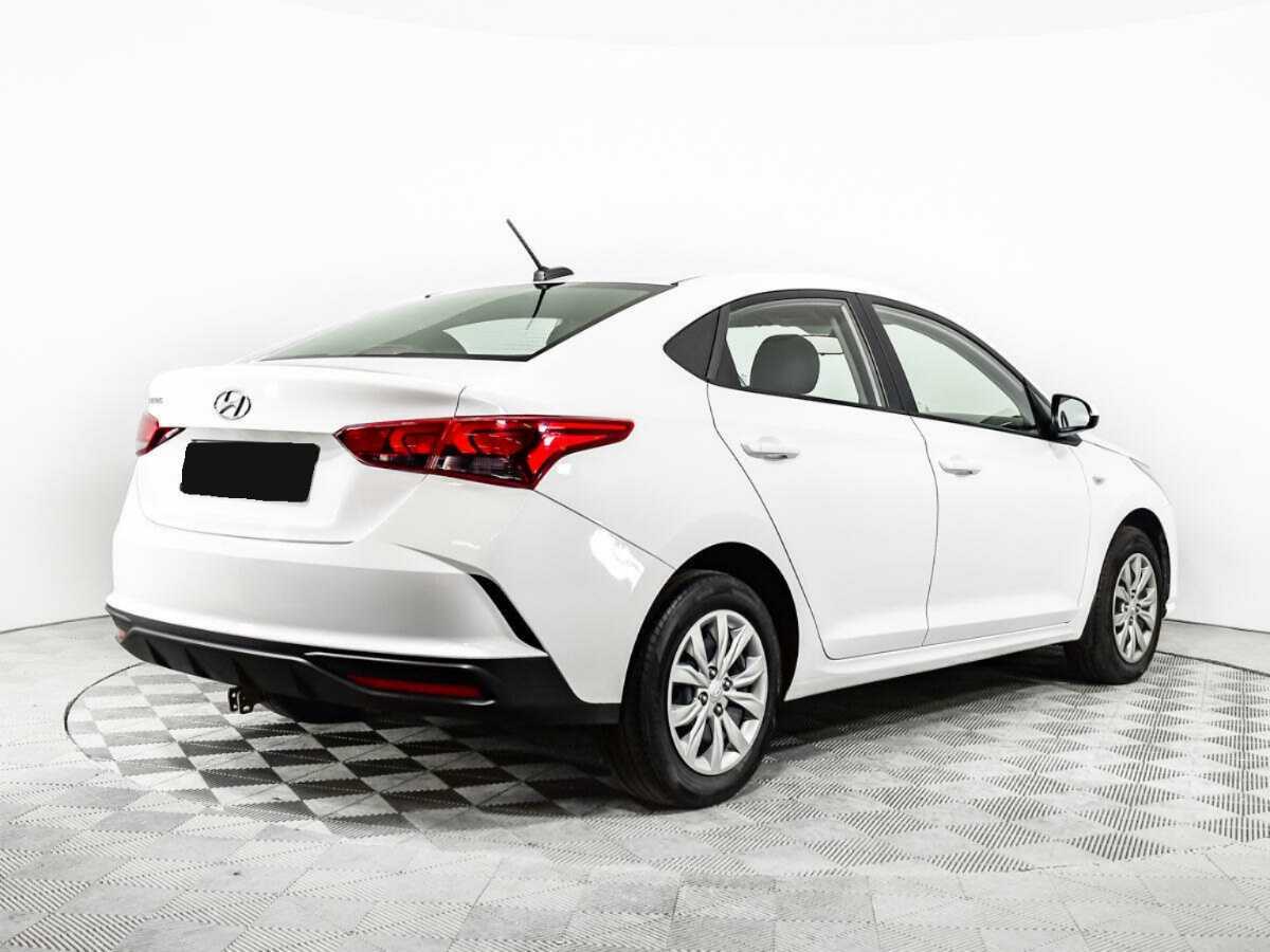 Купить Hyundai Solaris с пробегом. Фото: #3