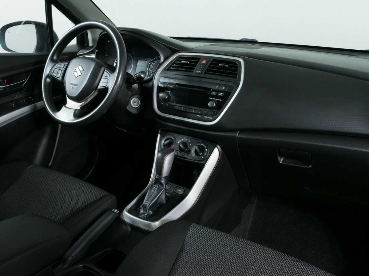 Купить Suzuki SX4 с пробегом. Фото: #7