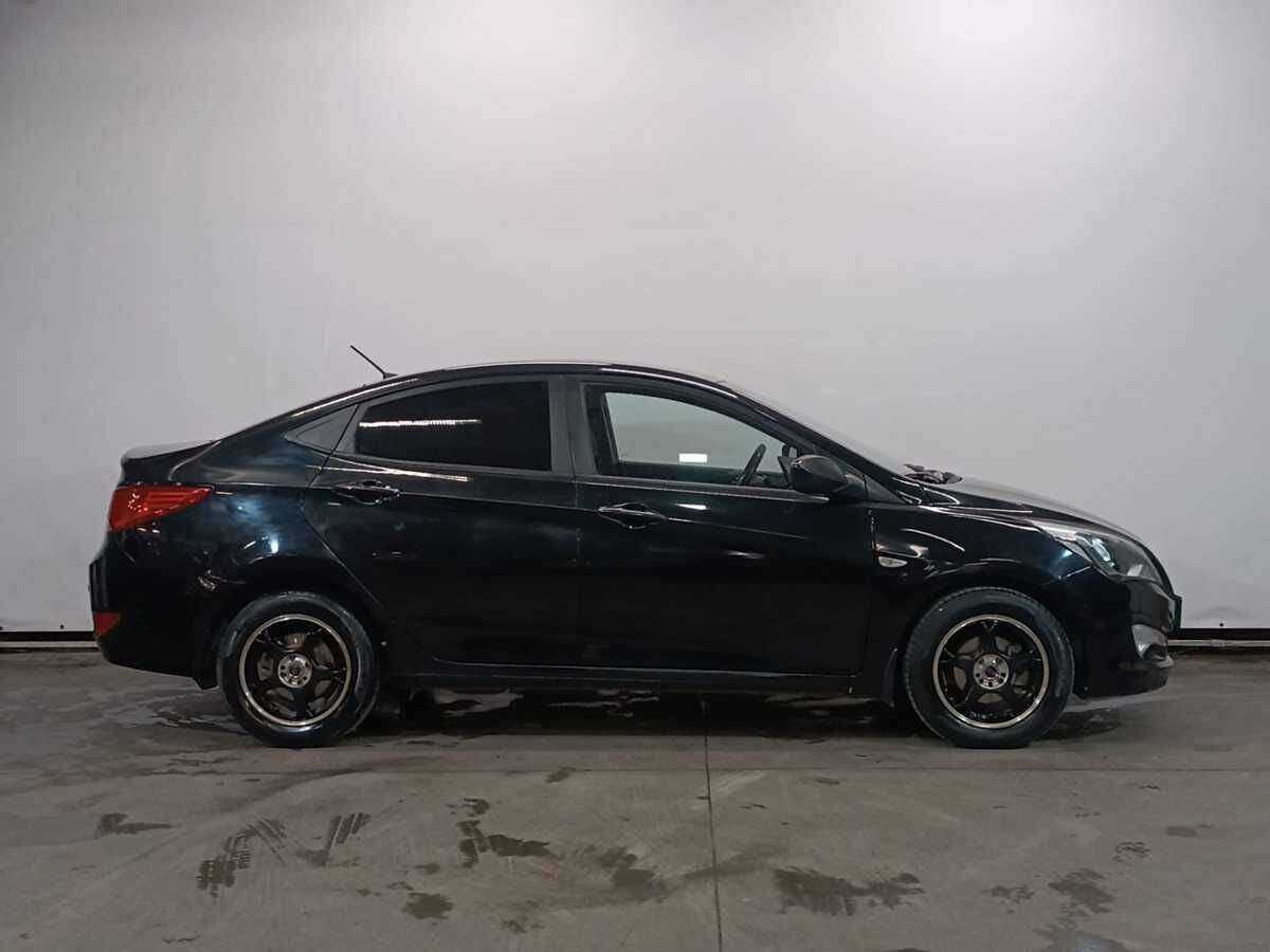 Купить Hyundai Solaris с пробегом. Фото: #3