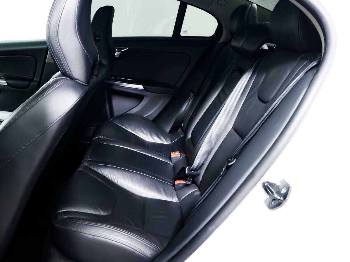 Купить Volvo S60 с пробегом. Фото: #11