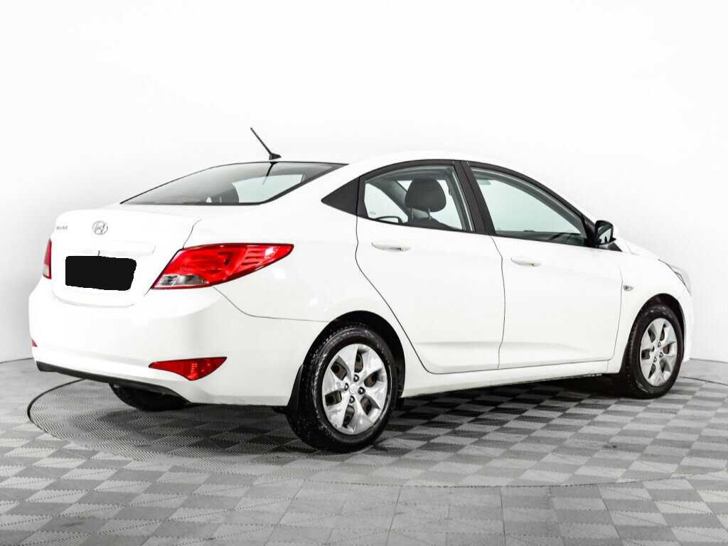 Купить Hyundai Solaris с пробегом. Фото: #4