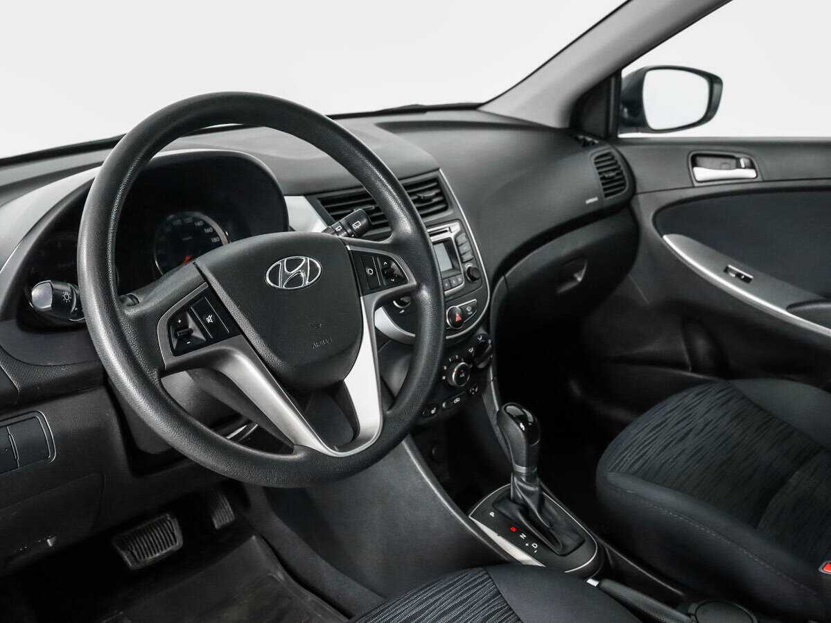 Купить Hyundai Solaris с пробегом. Фото: #8