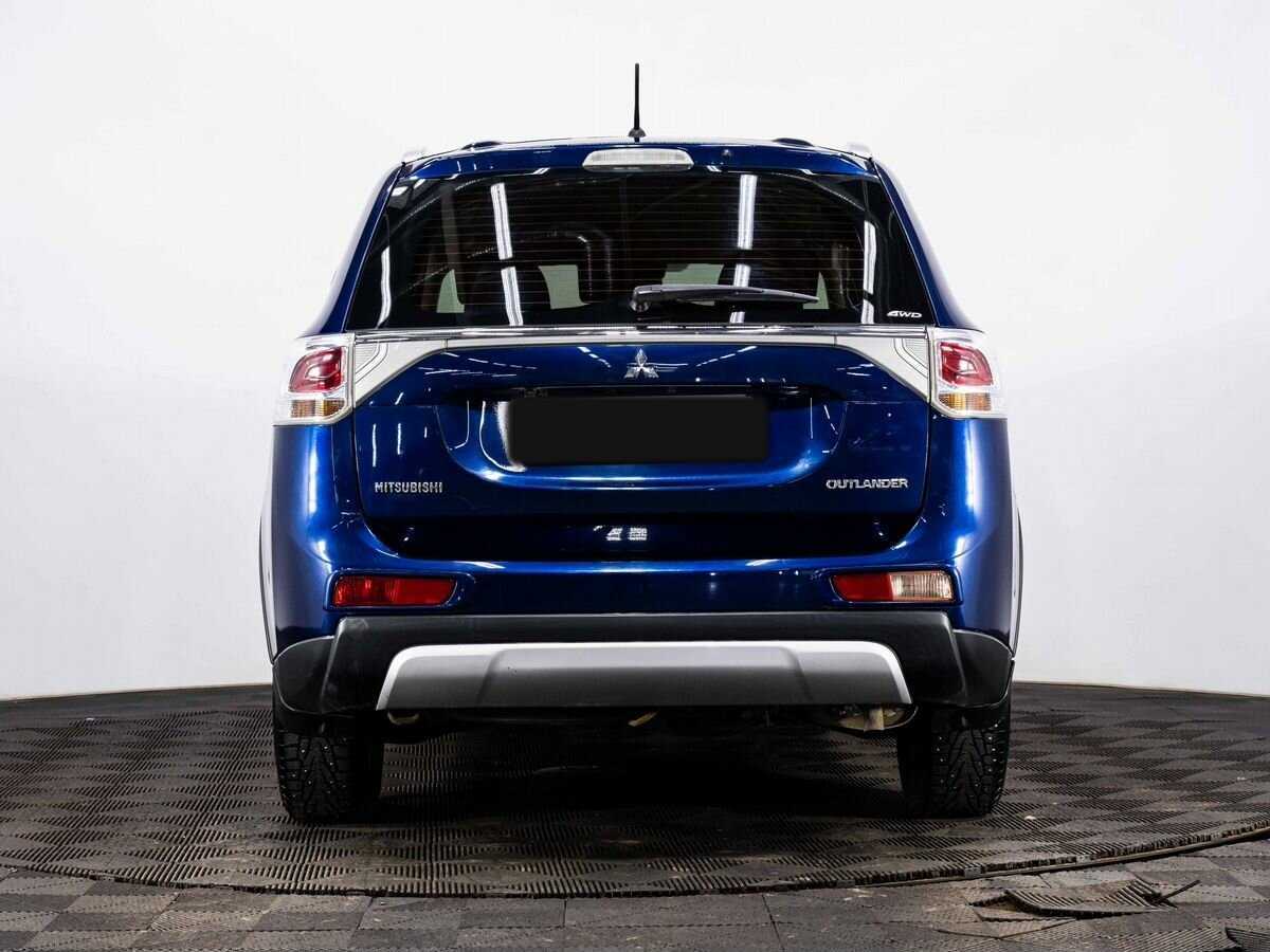 Купить Mitsubishi Outlander с пробегом. Фото: #4