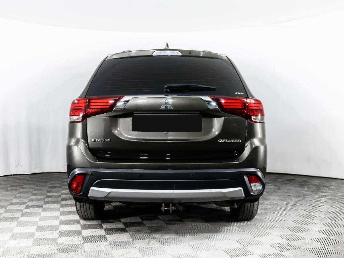 Купить Mitsubishi Outlander с пробегом. Фото: #5