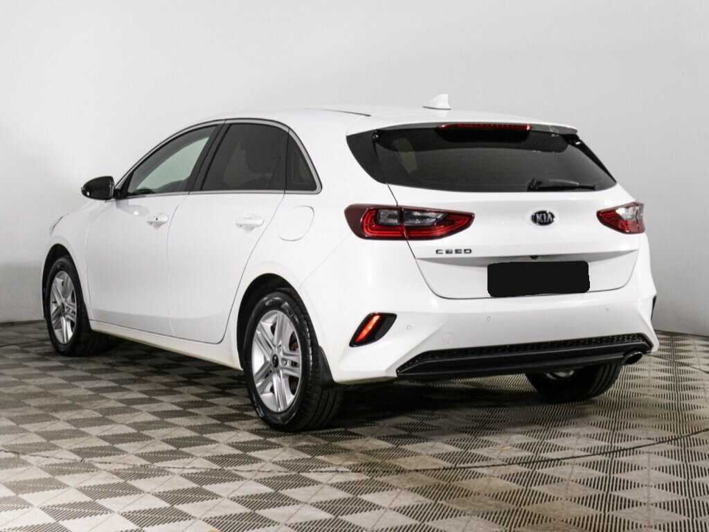 Купить Kia Ceed с пробегом. Фото: #6