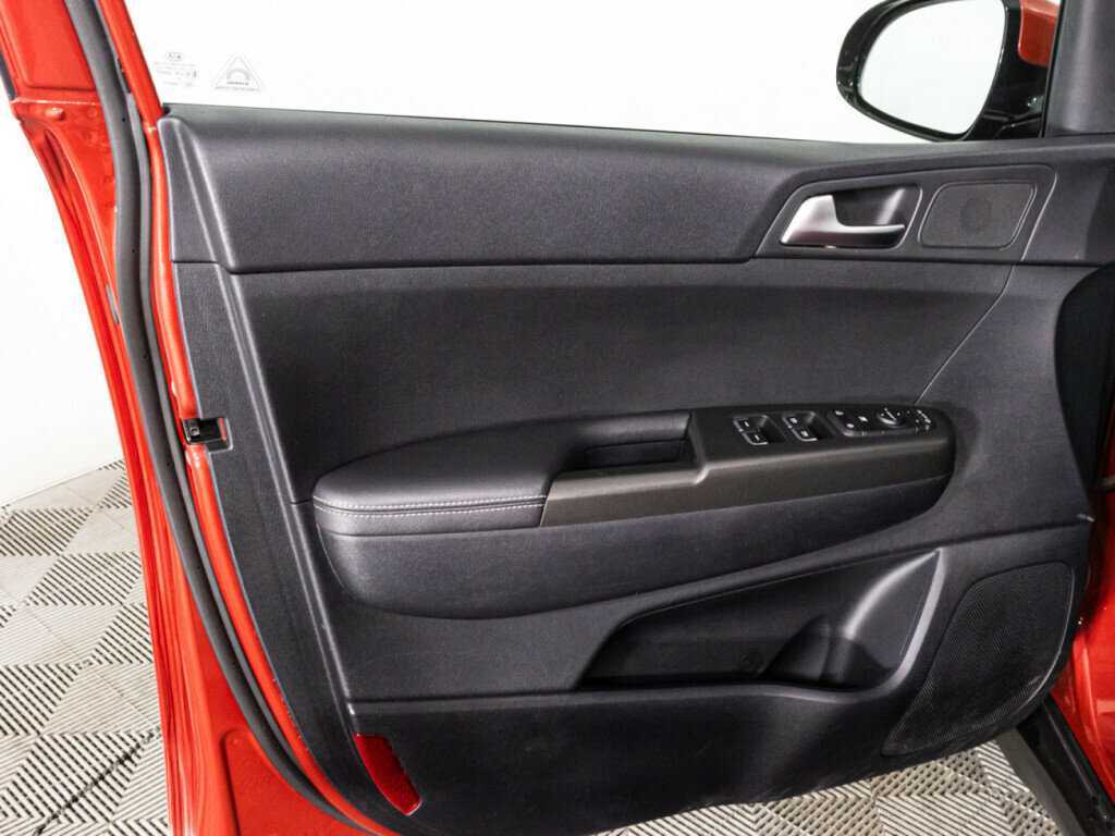 Купить Kia Sportage с пробегом. Фото: #17