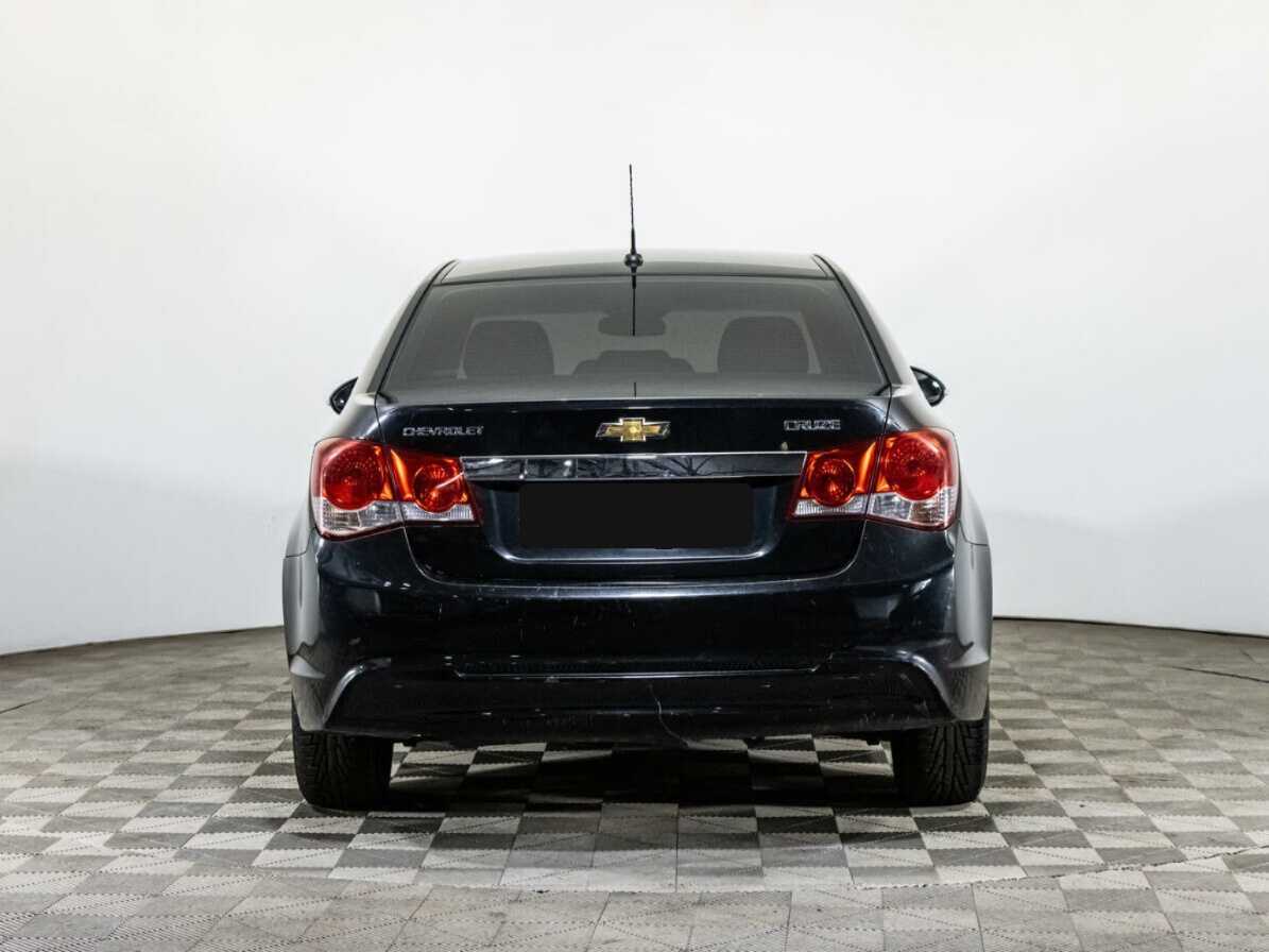 Купить Chevrolet Cruze с пробегом. Фото: #4