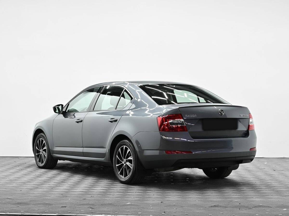 Купить Skoda Octavia с пробегом. Фото: #2