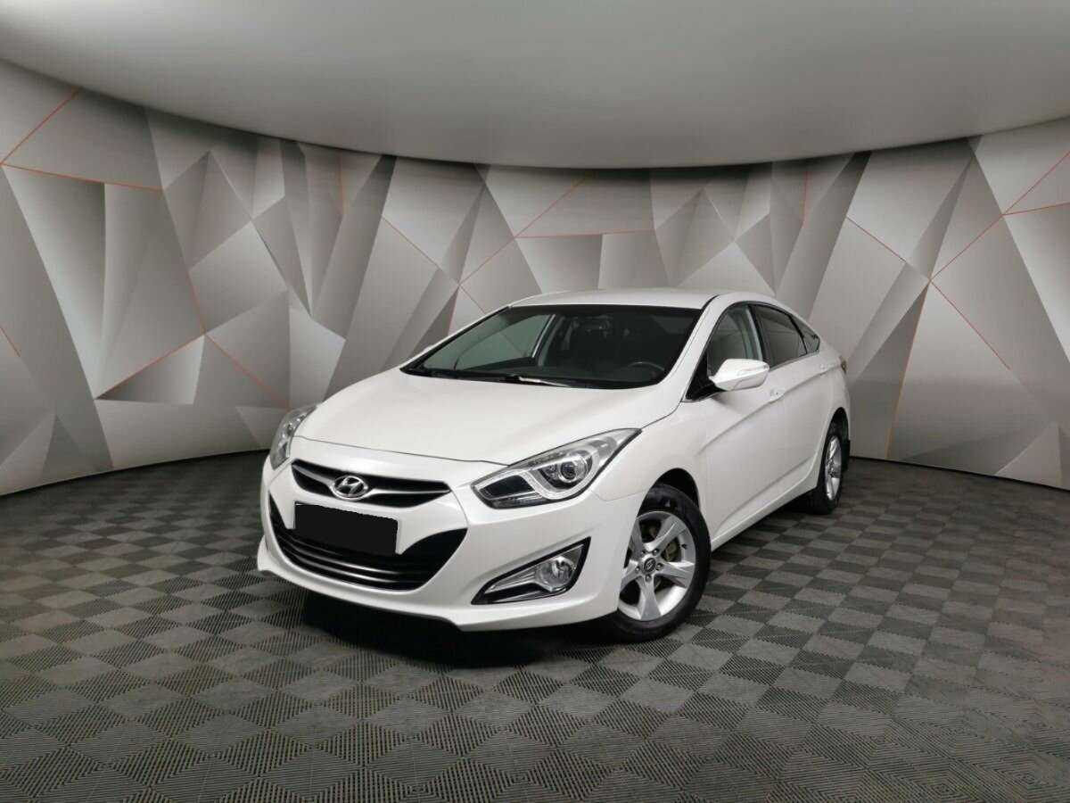 Купить Hyundai i40 с пробегом. Фото: #0