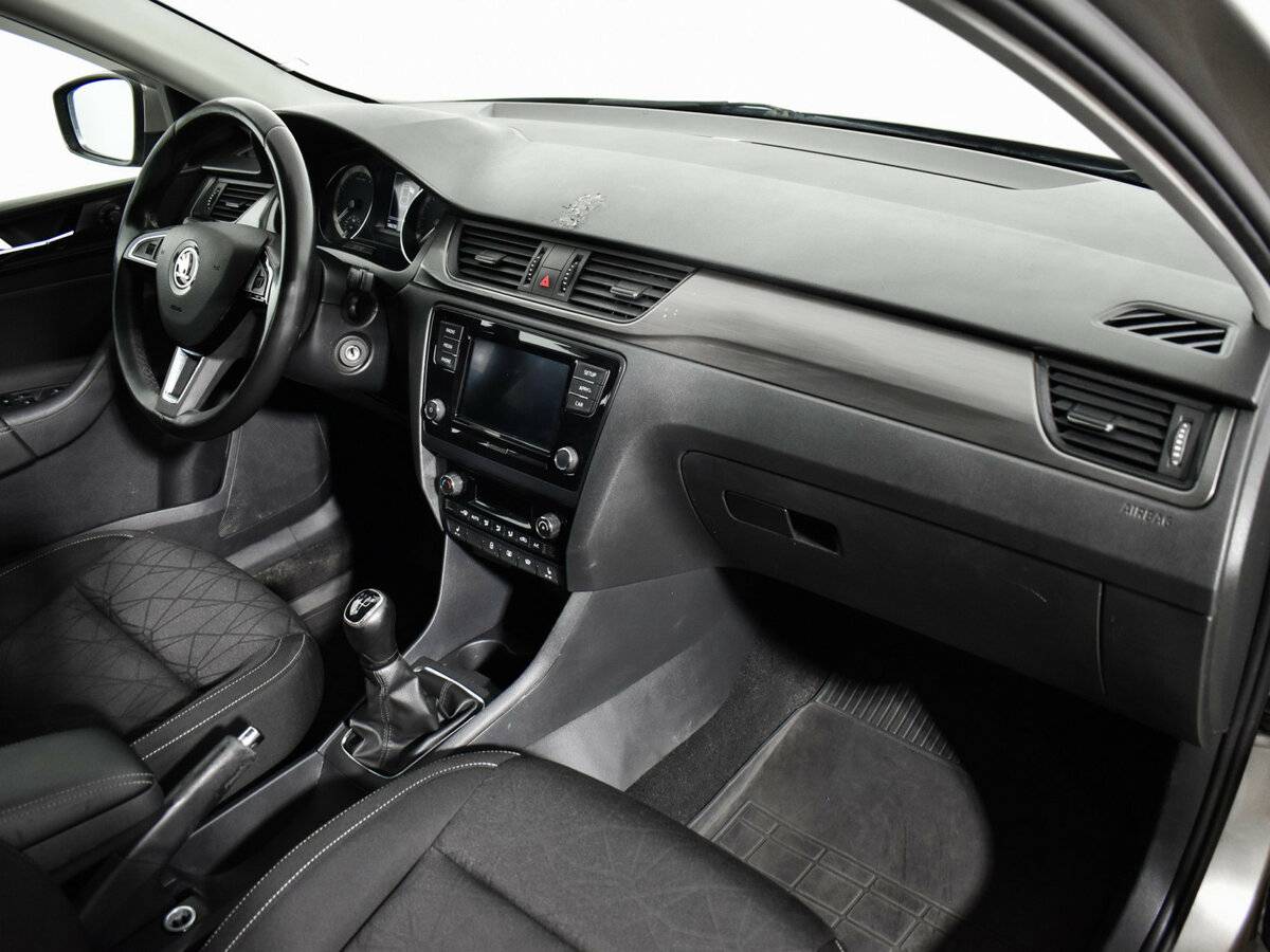 Купить Skoda Rapid с пробегом. Фото: #11