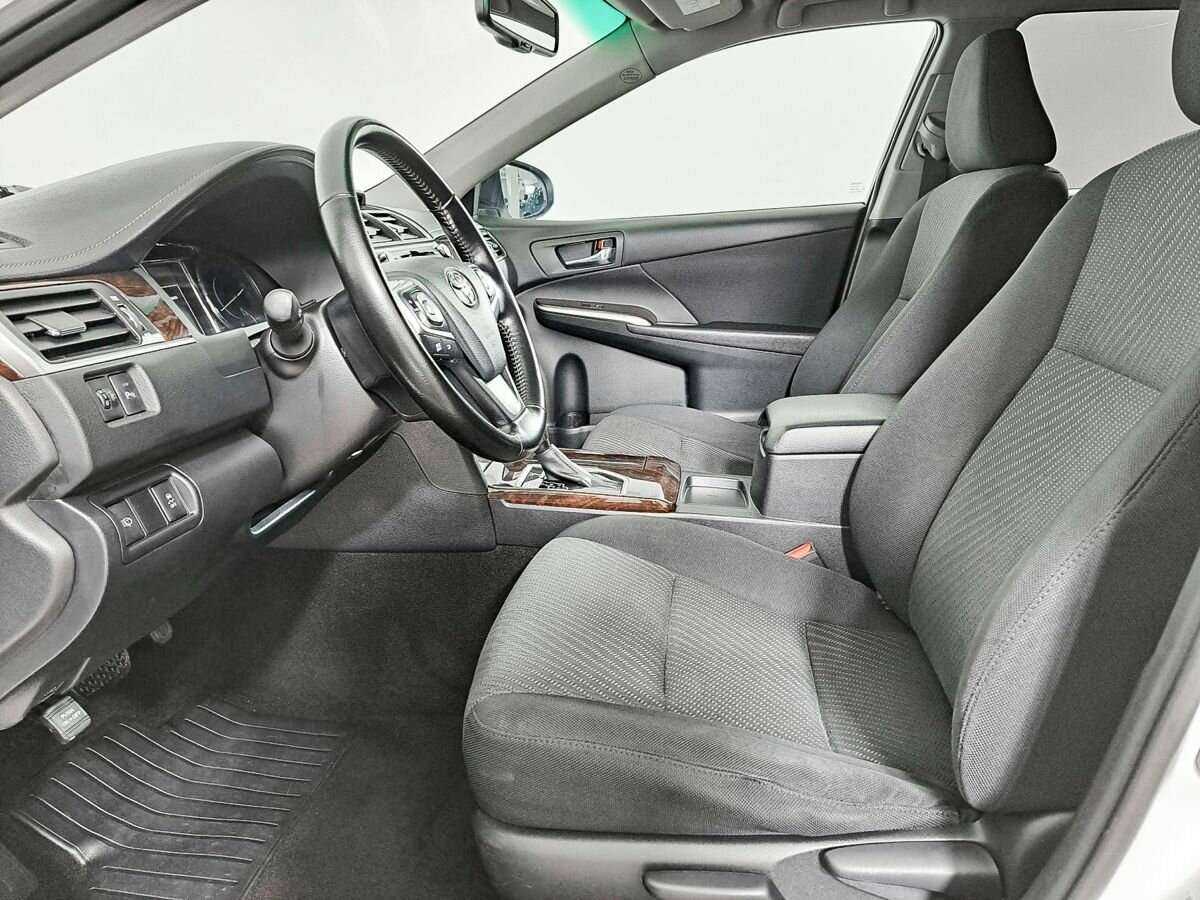 Купить Toyota Camry с пробегом. Фото: #10