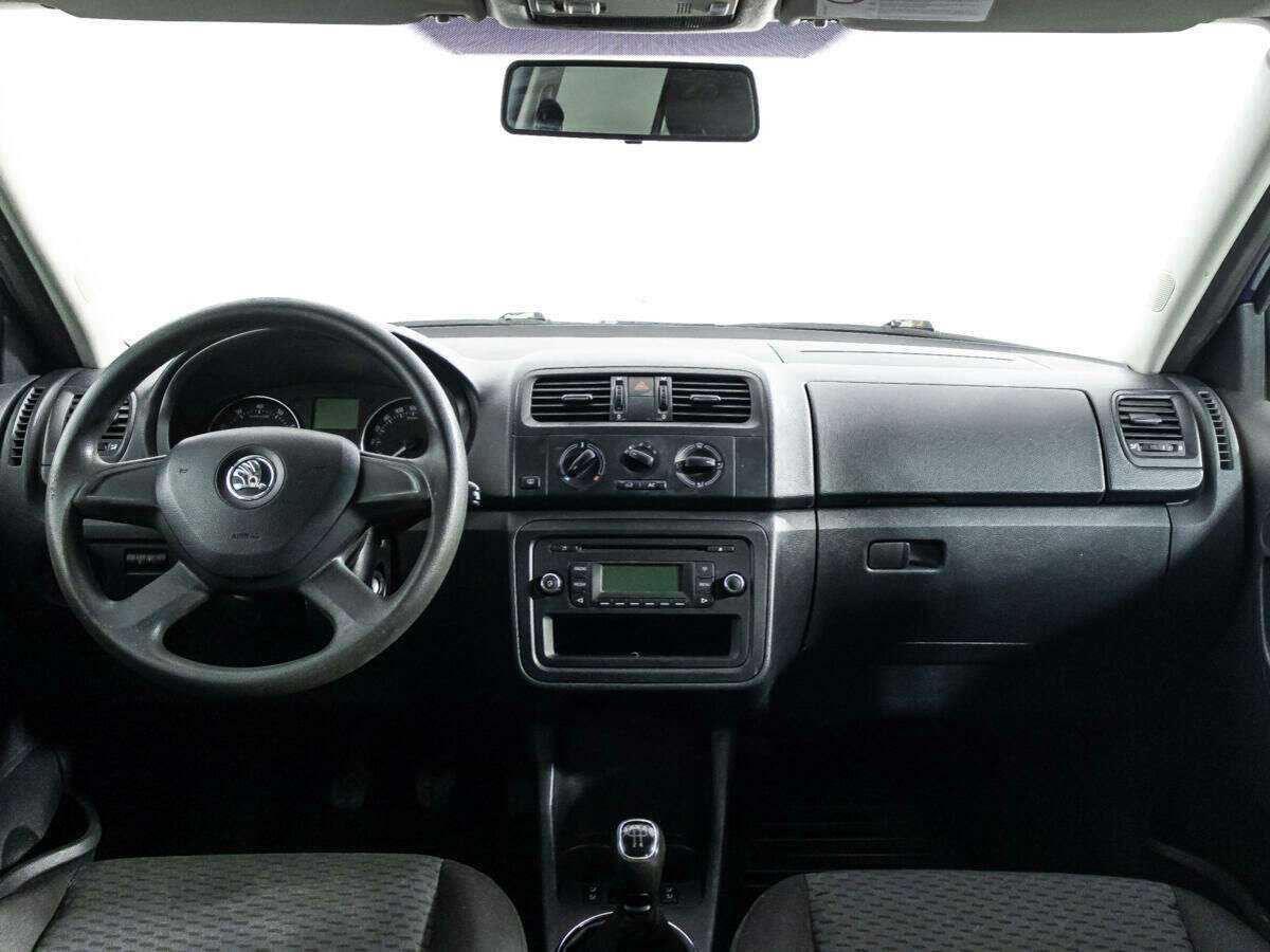 Купить Skoda Fabia с пробегом. Фото: #12