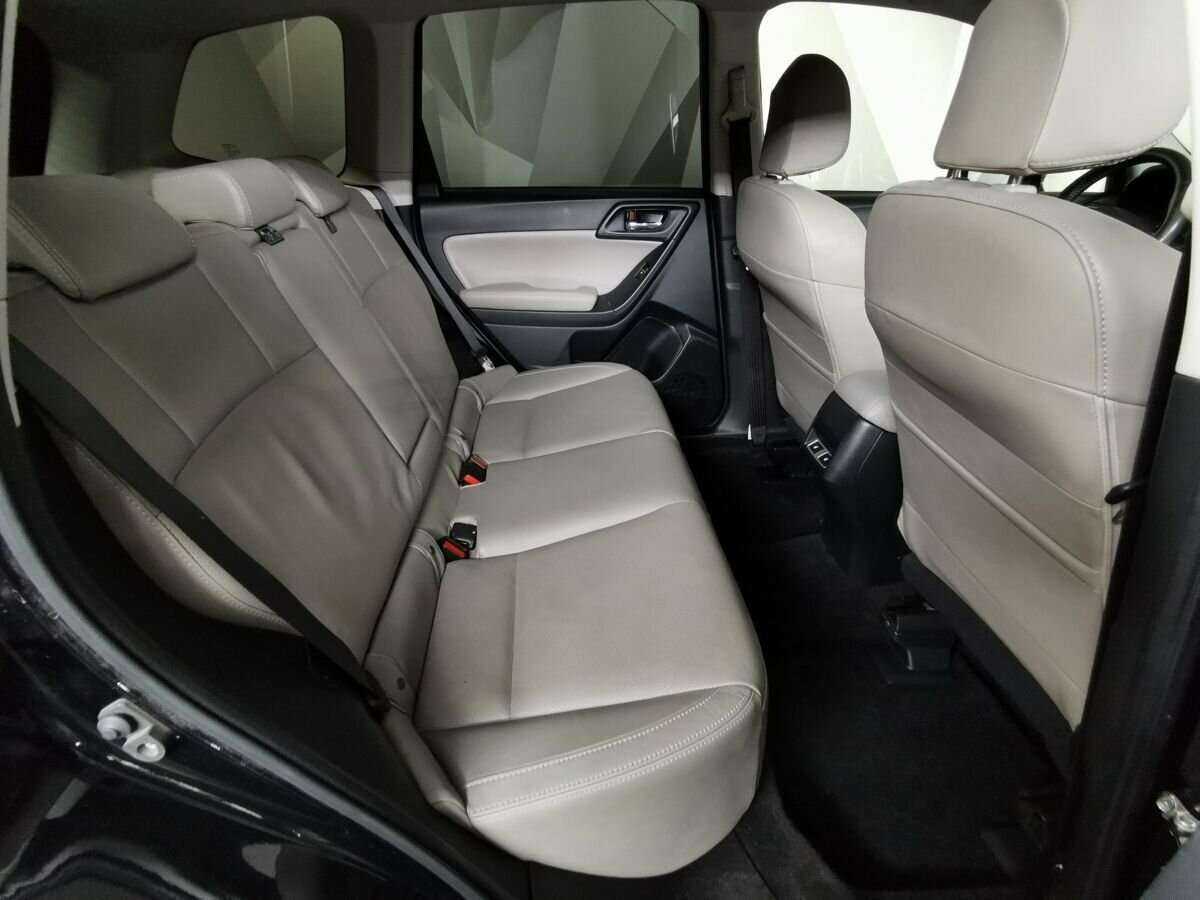 Купить Subaru Forester с пробегом. Фото: #11