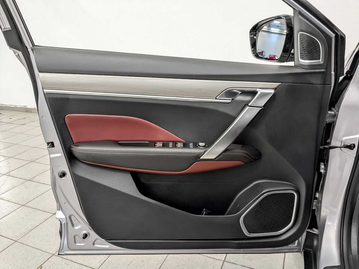 Купить Geely Coolray с пробегом. Фото: #17