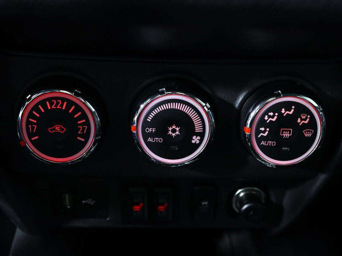 Купить Mitsubishi ASX с пробегом. Фото: #13