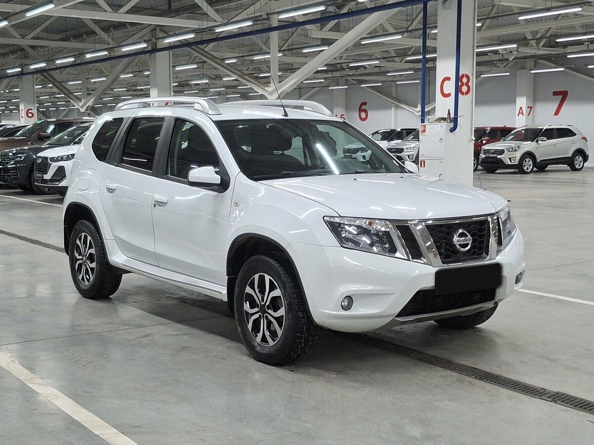 Купить Nissan Terrano с пробегом. Фото: #2