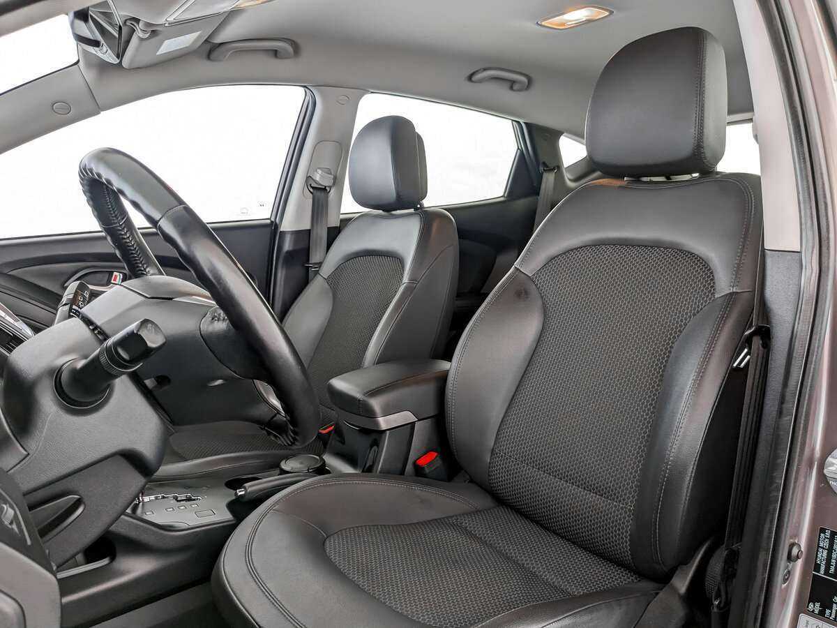 Купить Hyundai ix35 с пробегом. Фото: #14