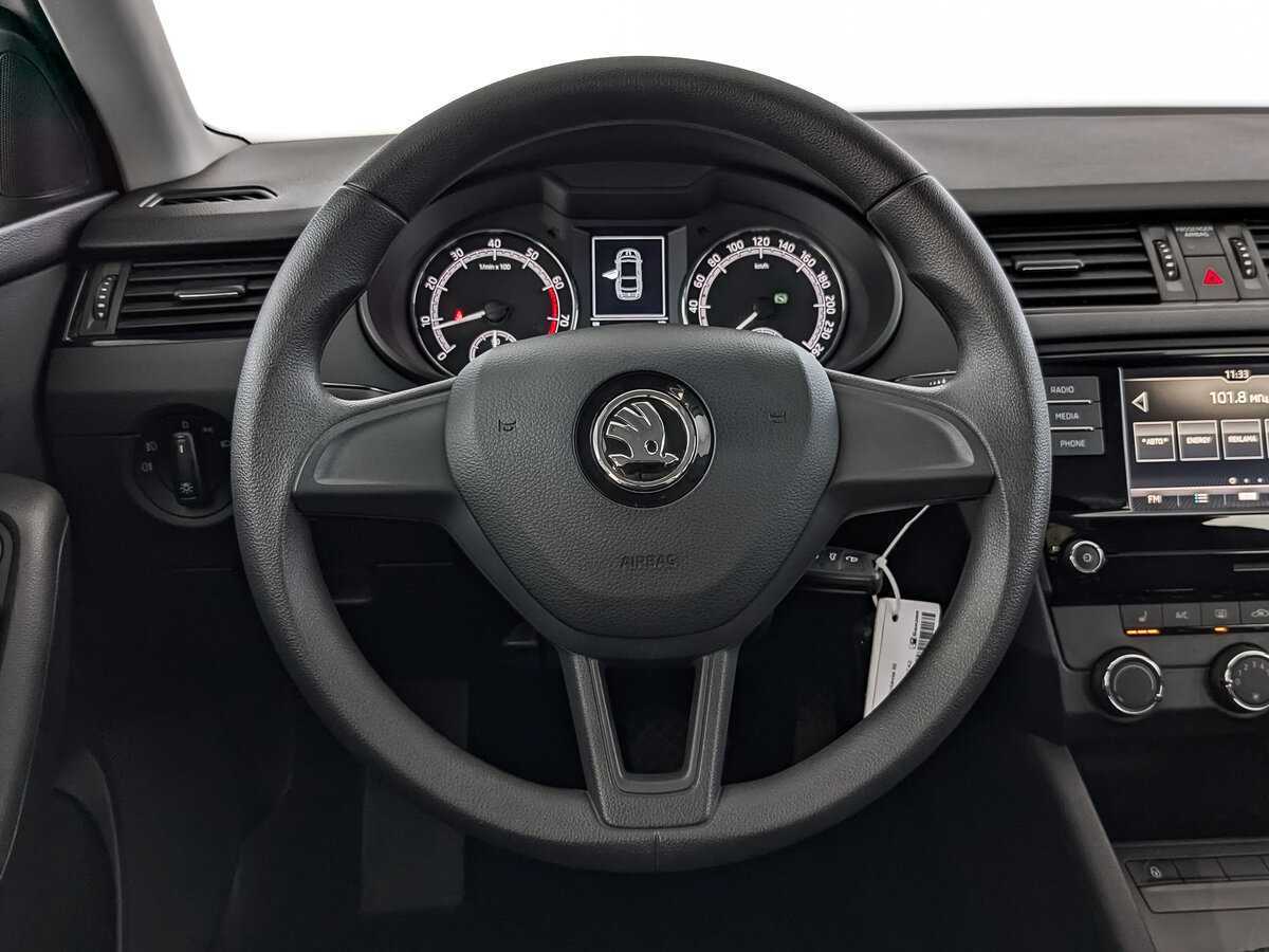 Купить Skoda Octavia с пробегом. Фото: #21
