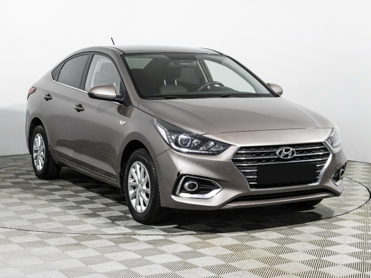 Купить Hyundai Solaris с пробегом. Фото: #2