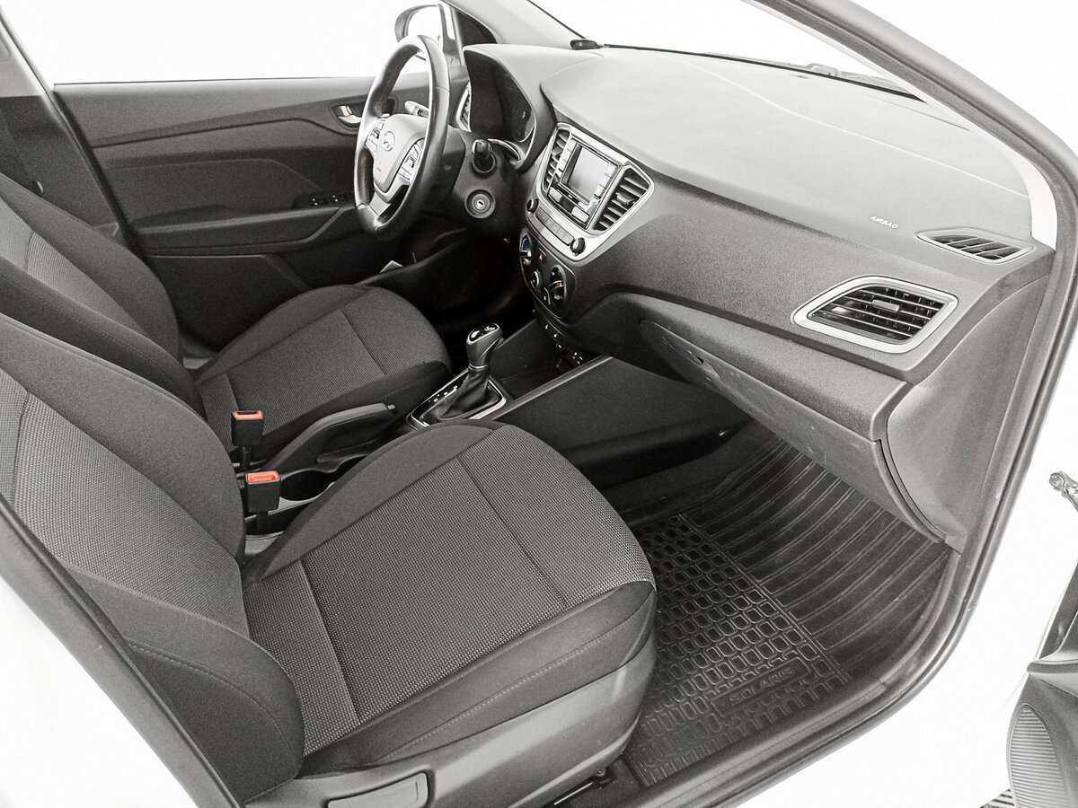 Купить Hyundai Solaris с пробегом. Фото: #10