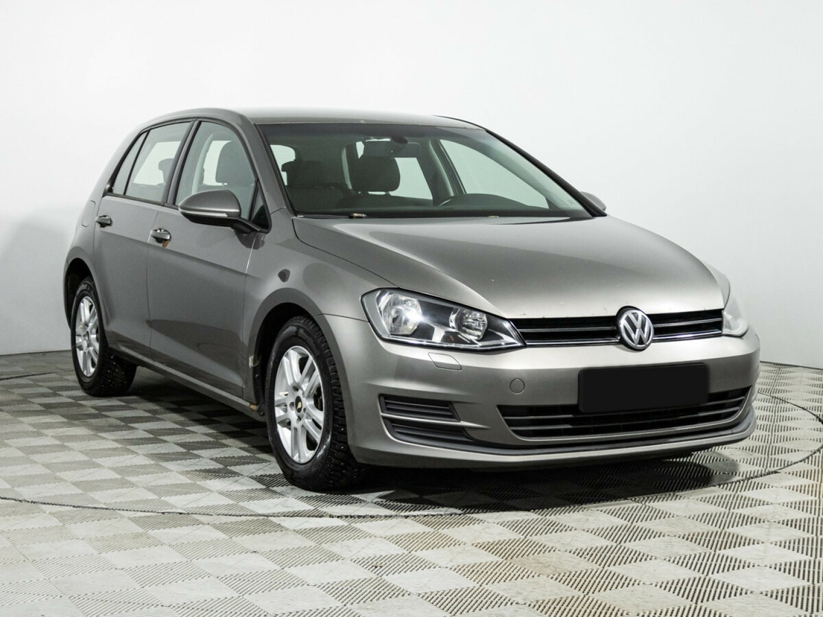 Купить Volkswagen Golf с пробегом. Фото: #2
