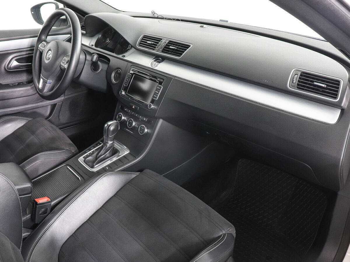 Купить Volkswagen Passat CC с пробегом. Фото: #9