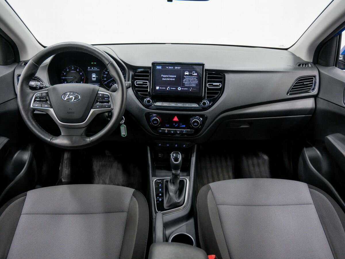 Купить Hyundai Solaris с пробегом. Фото: #8