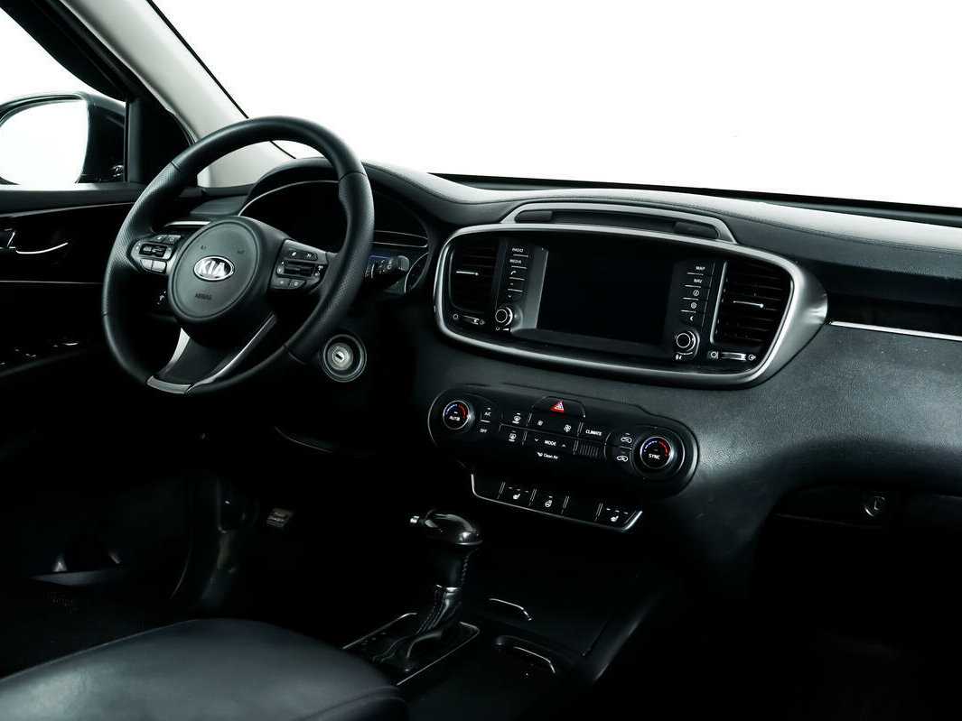 Купить Kia Sorento с пробегом. Фото: #8