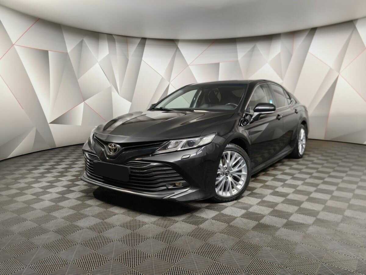 Купить Toyota Camry с пробегом. Посмотреть фото