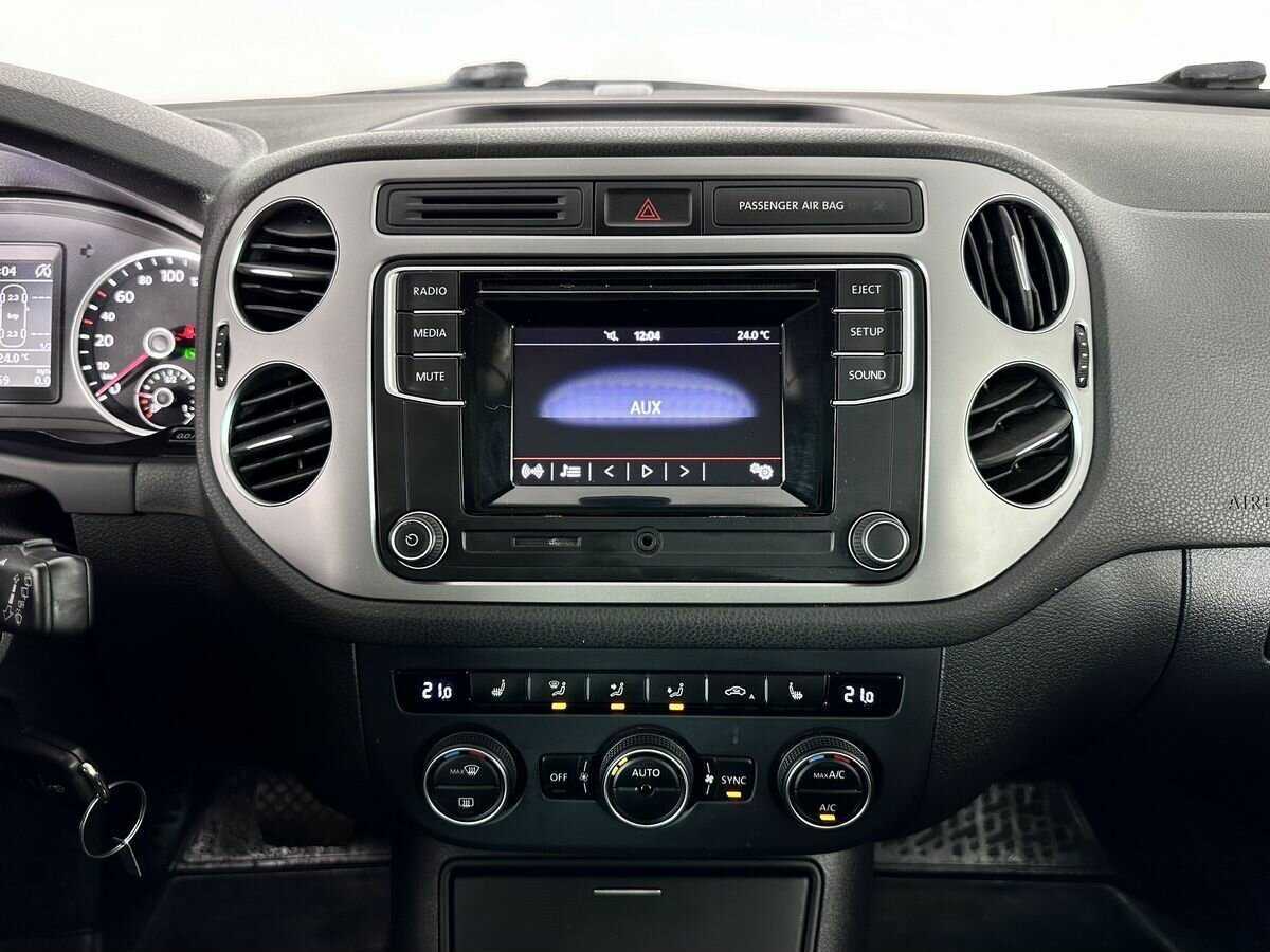 Купить Volkswagen Tiguan с пробегом. Фото: #12
