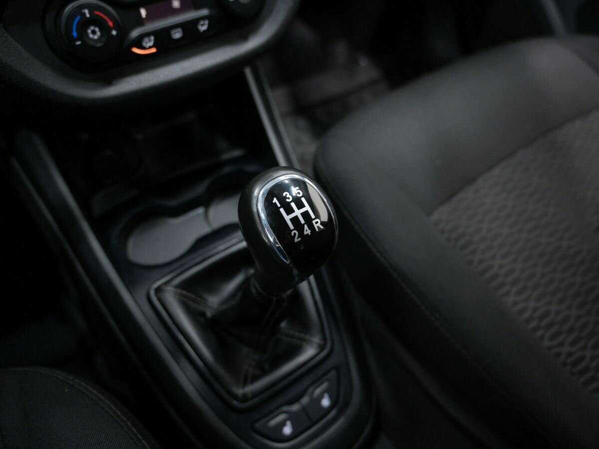 Купить Lada (ВАЗ) Vesta с пробегом. Фото: #17