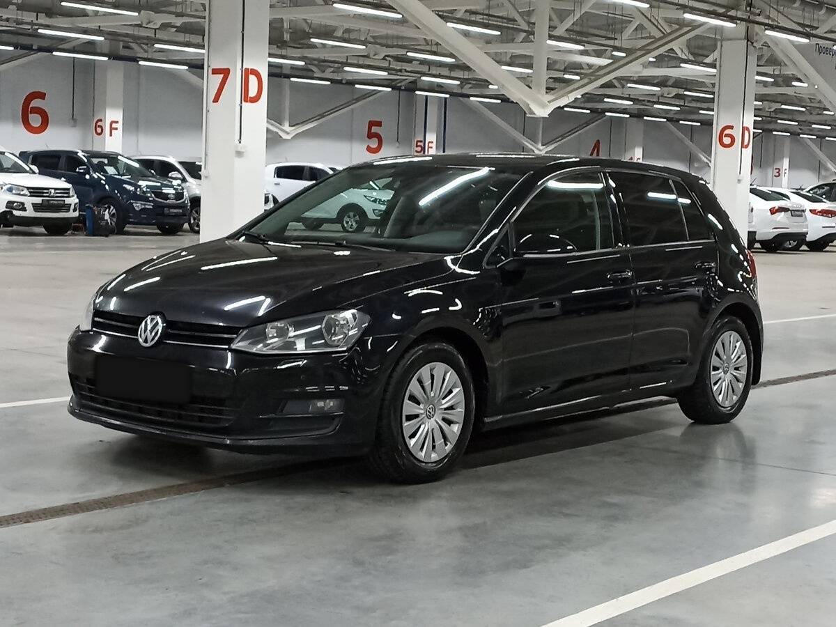 Купить Volkswagen Golf с пробегом. Посмотреть фото