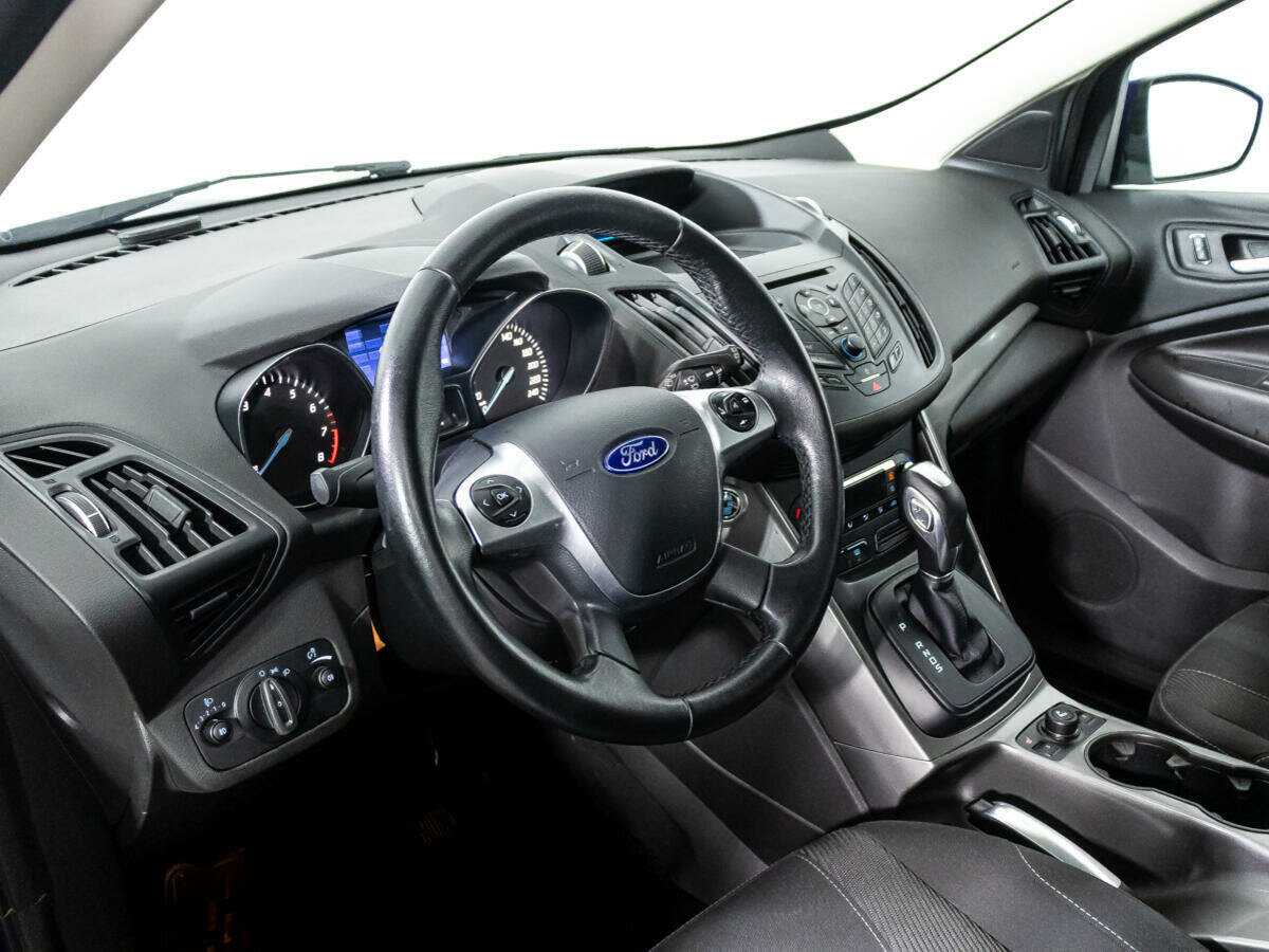Купить Ford Kuga с пробегом. Фото: #10