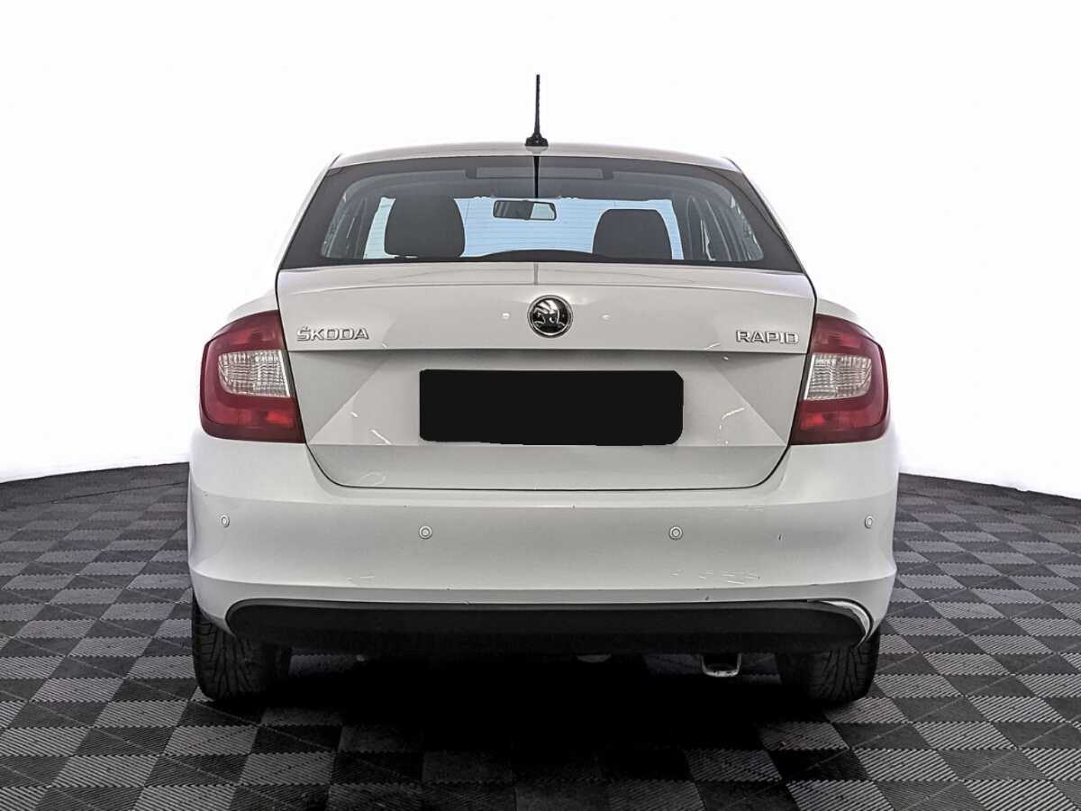Купить Skoda Rapid с пробегом. Фото: #5