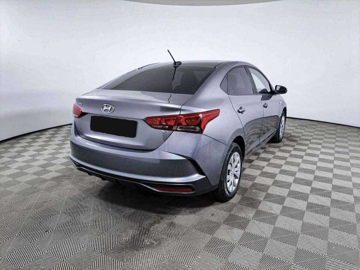 Купить Hyundai Solaris с пробегом. Фото: #3
