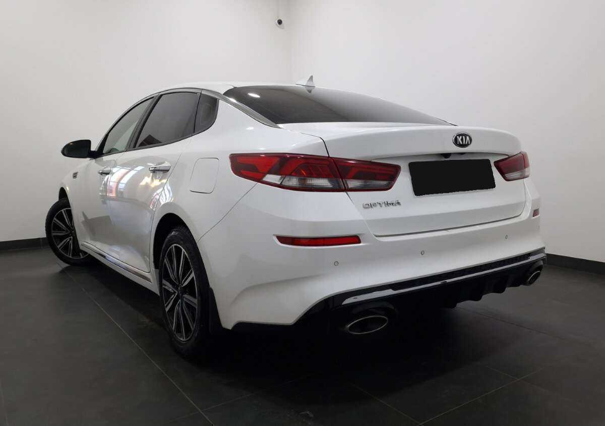 Купить Kia Optima с пробегом. Фото: #3