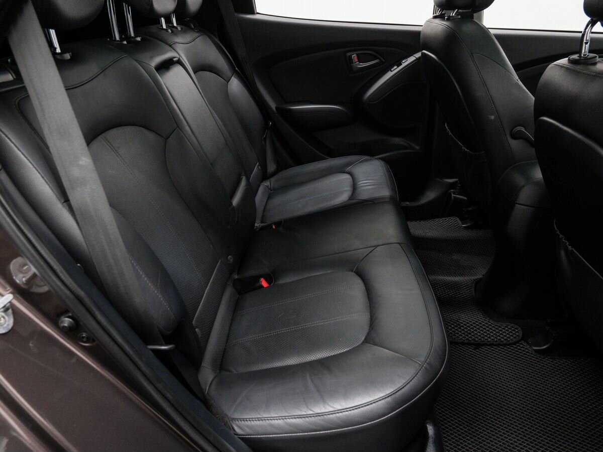 Купить Hyundai ix35 с пробегом. Фото: #8