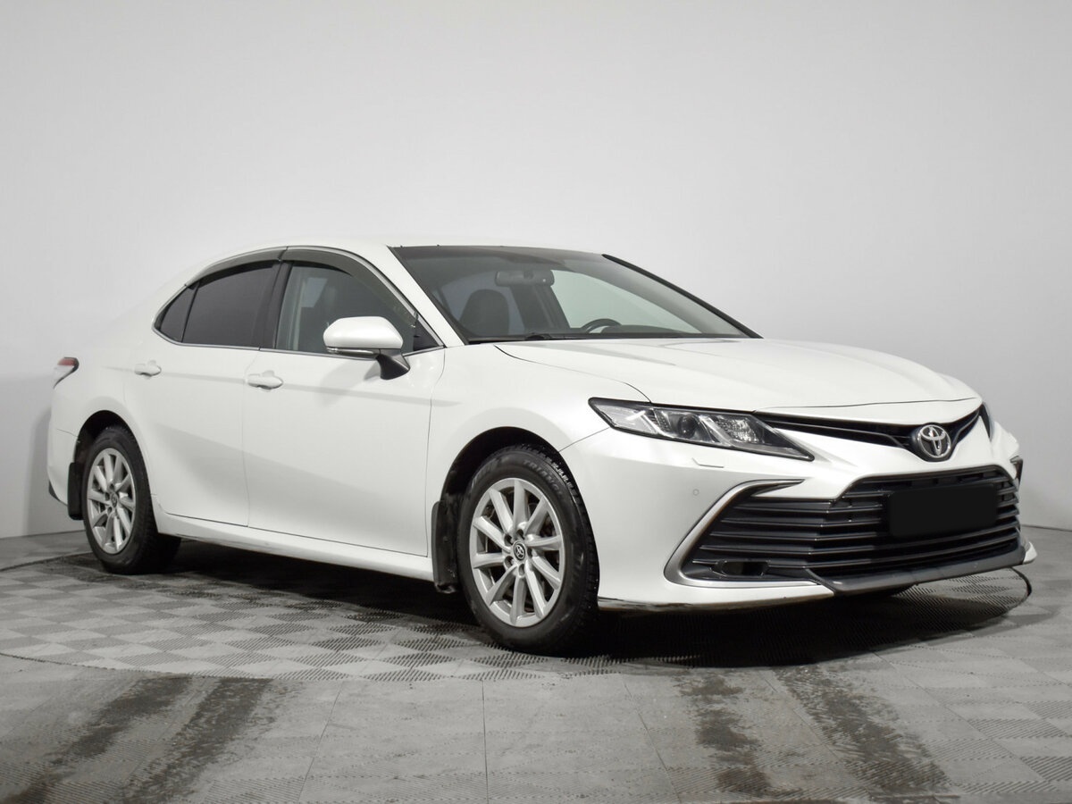Купить Toyota Camry с пробегом. Фото: #2