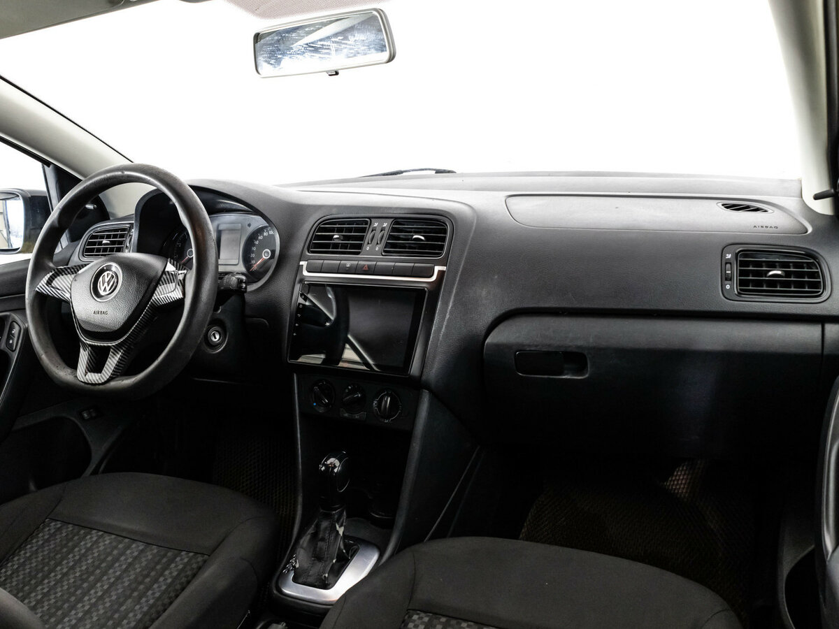 Купить Volkswagen Polo с пробегом. Фото: #6