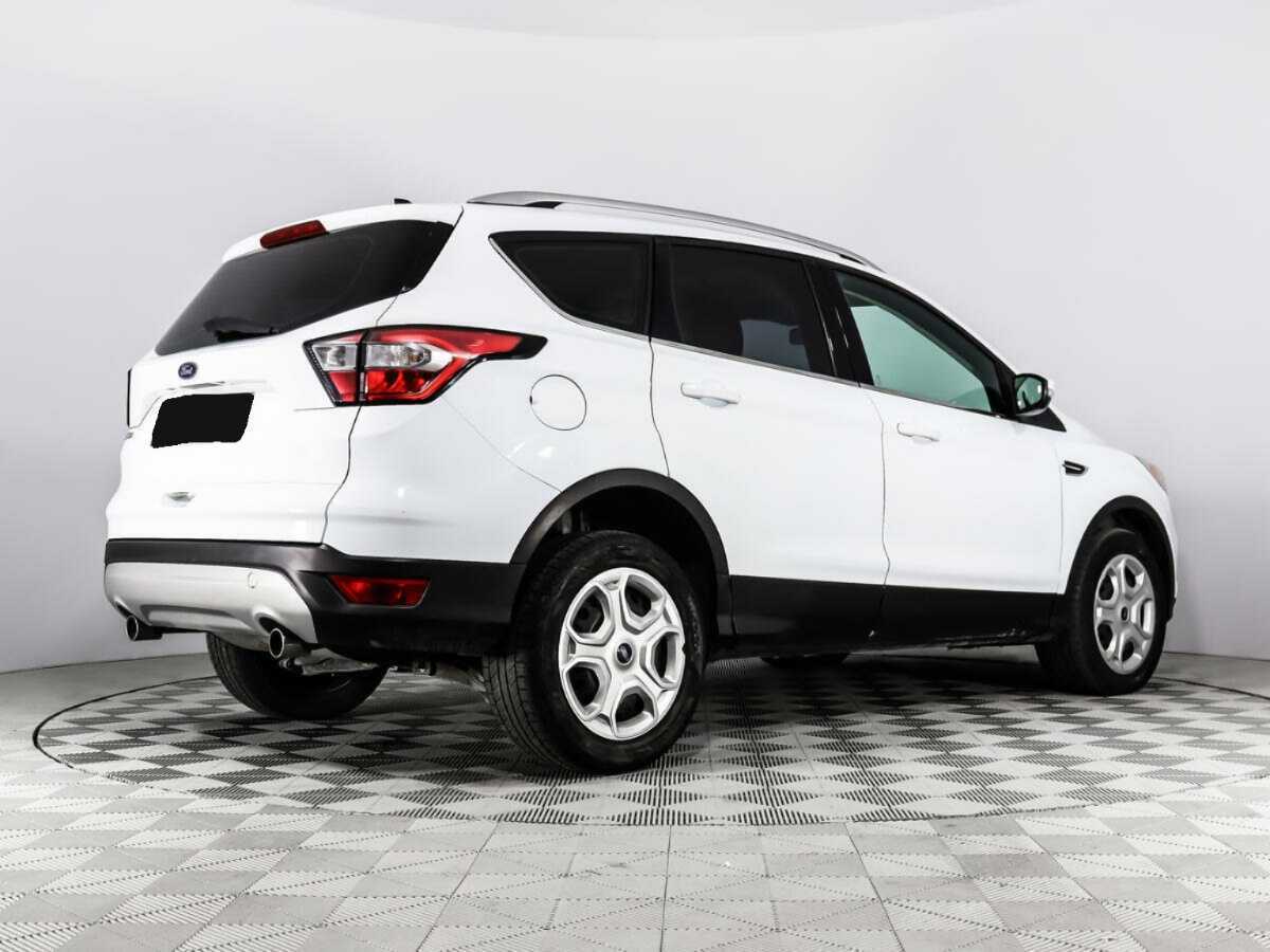 Купить Ford Kuga с пробегом. Фото: #2