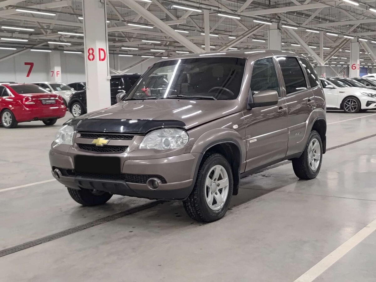Купить Chevrolet Niva с пробегом. Посмотреть фото