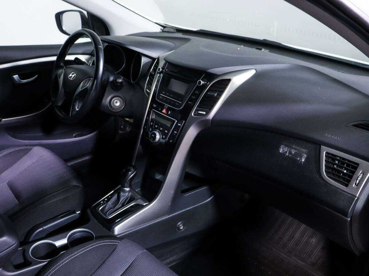 Купить Hyundai i30 с пробегом. Фото: #6
