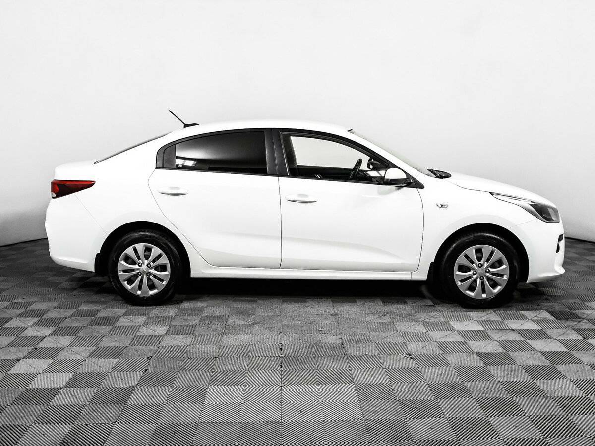 Купить Kia Rio с пробегом. Фото: #3