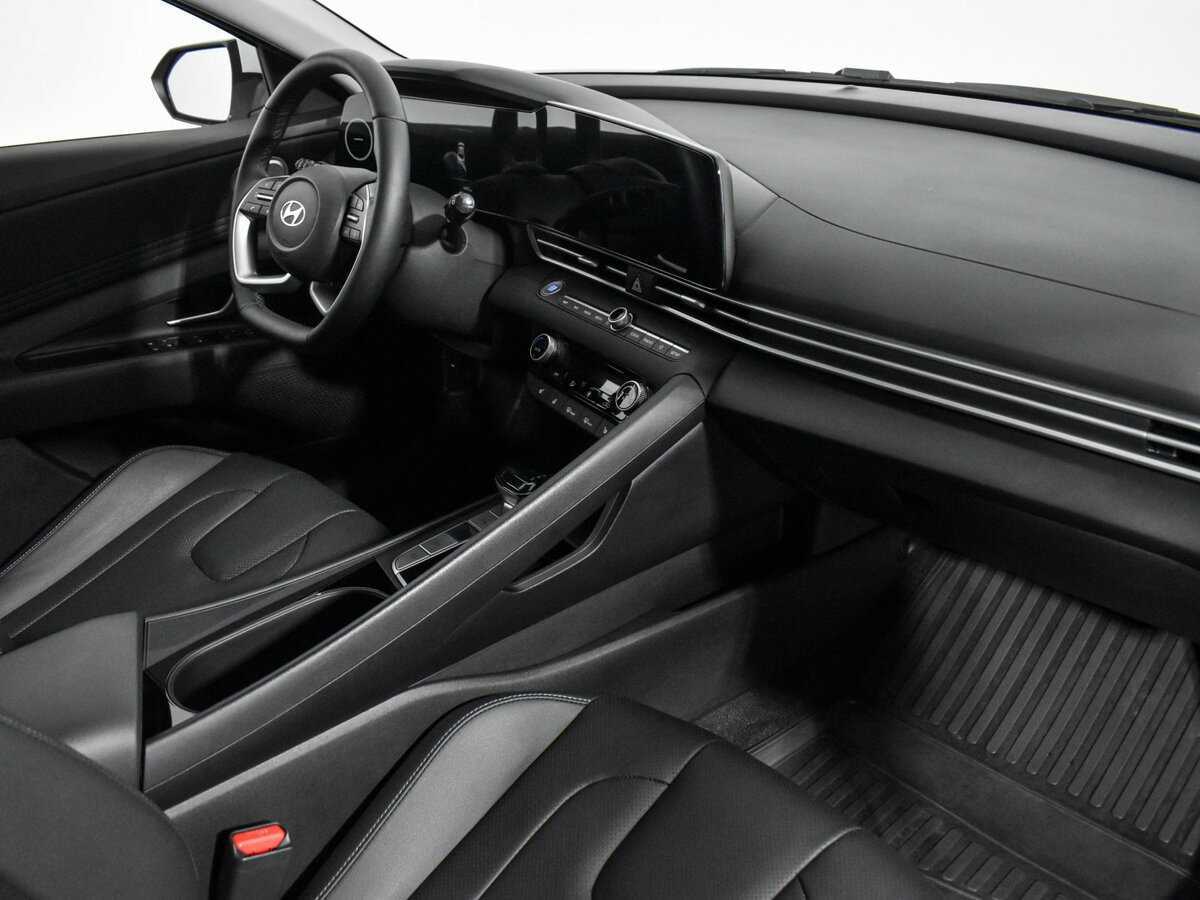 Купить Hyundai Elantra с пробегом. Фото: #14