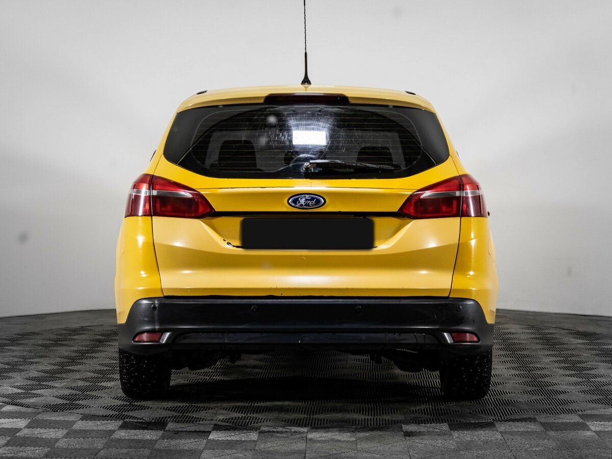 Купить Ford Focus с пробегом. Фото: #4