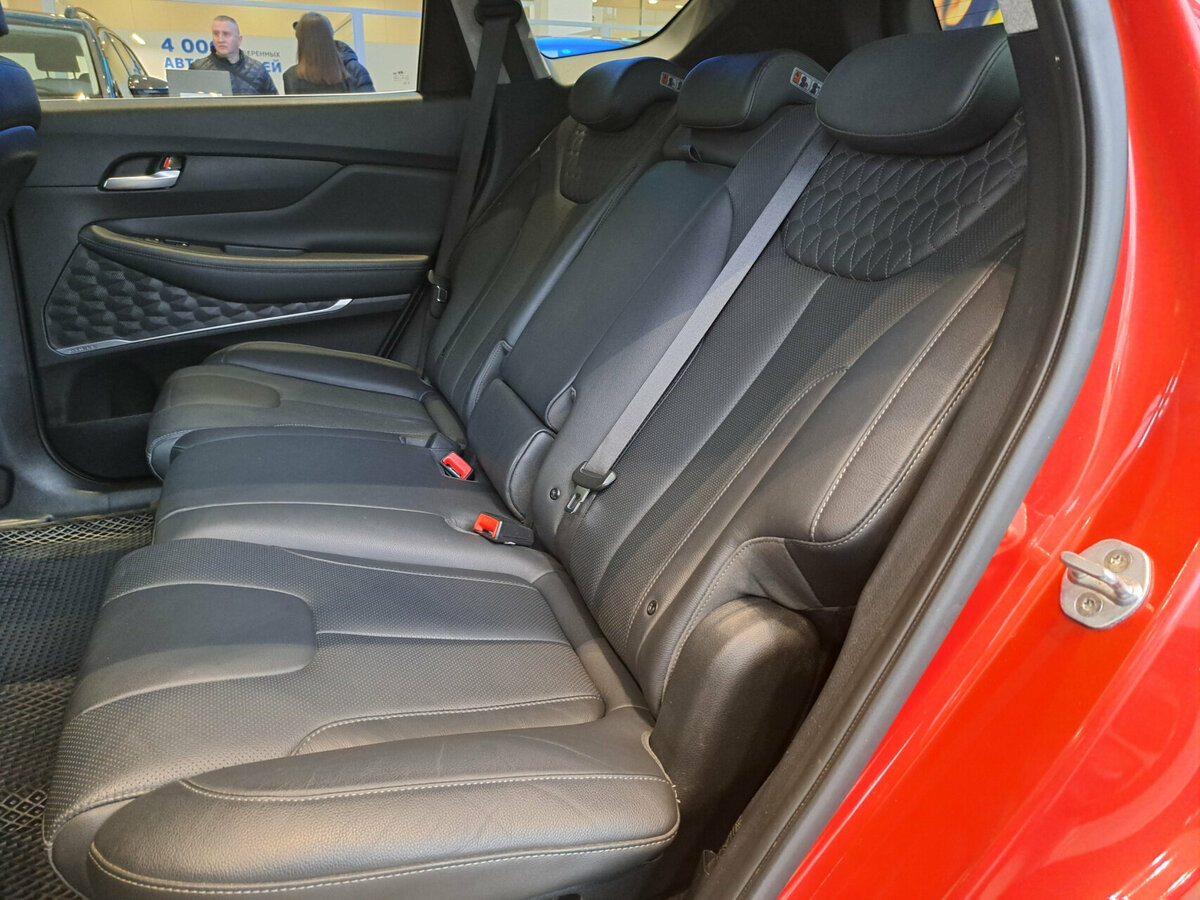 Купить Hyundai Santa Fe с пробегом. Фото: #11