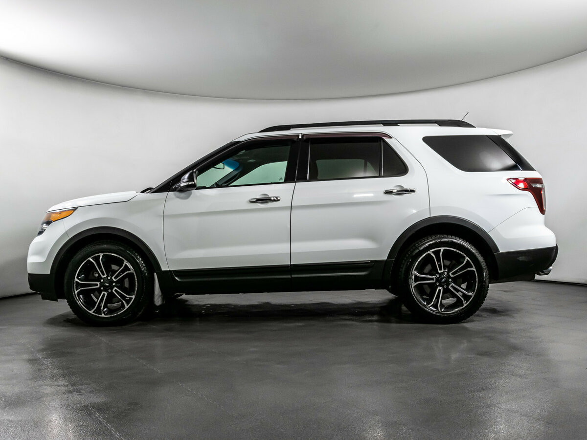 Купить Ford Explorer с пробегом. Фото: #7